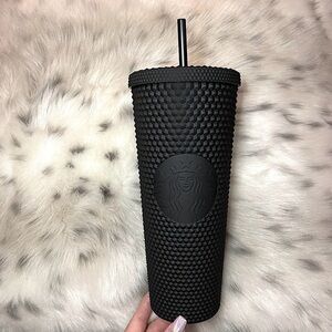 ❌LAST ONE LEFT❌Starbucks Matte Black studded tumbler cup🖤🖤